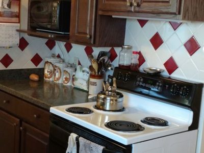 Kitchen-cabinets-installed